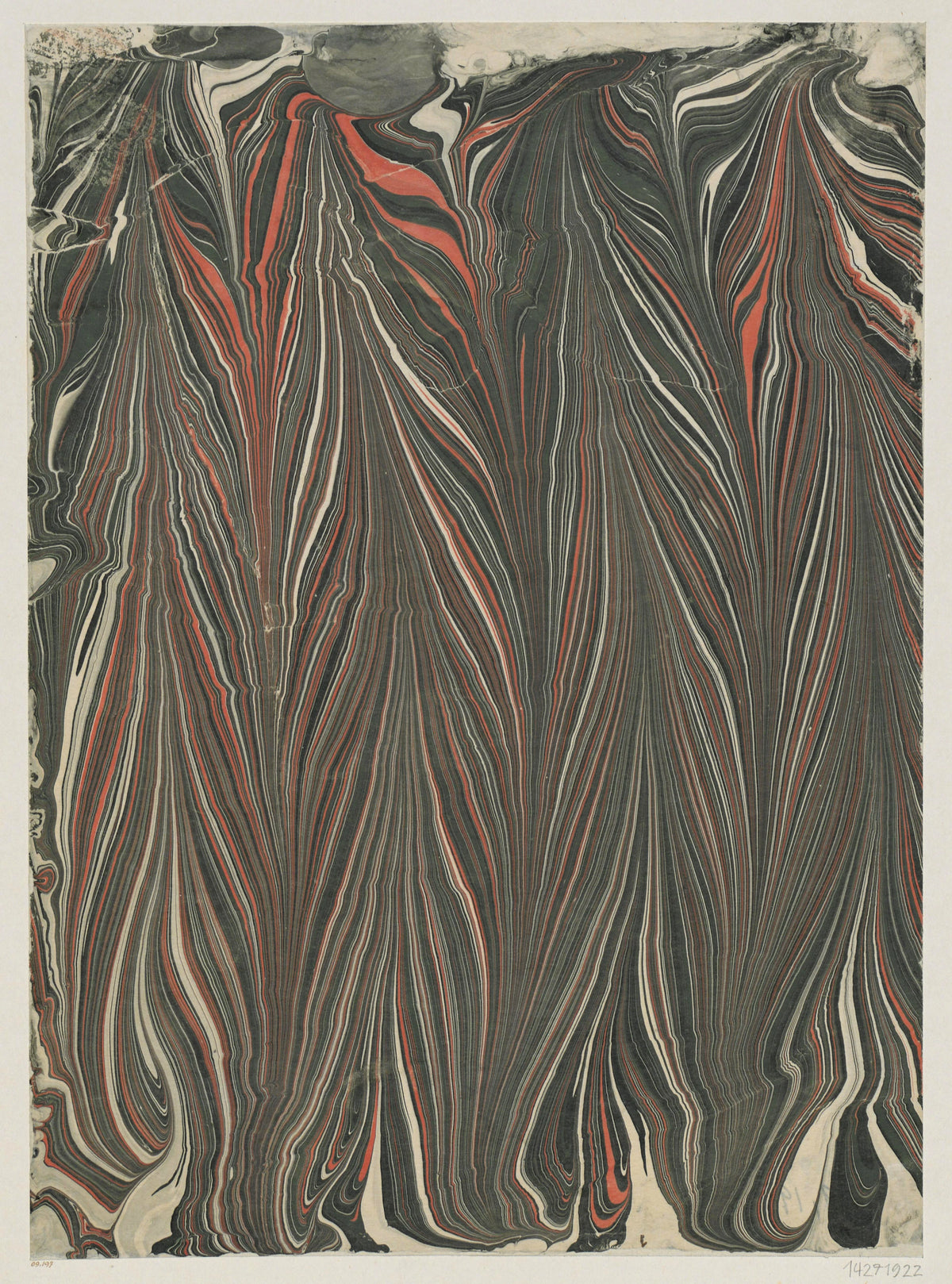 Anna Plate - Marmorpapier (zurückgezogener Kamm) (1900)